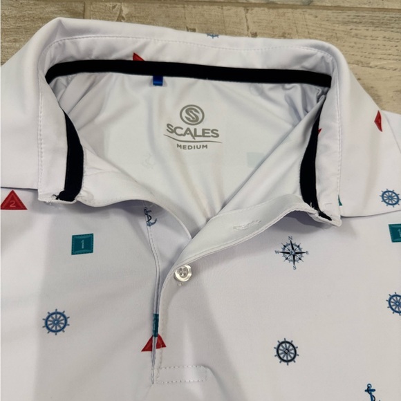 Scales Holiday Qualified Polo - Picture 3 of 5